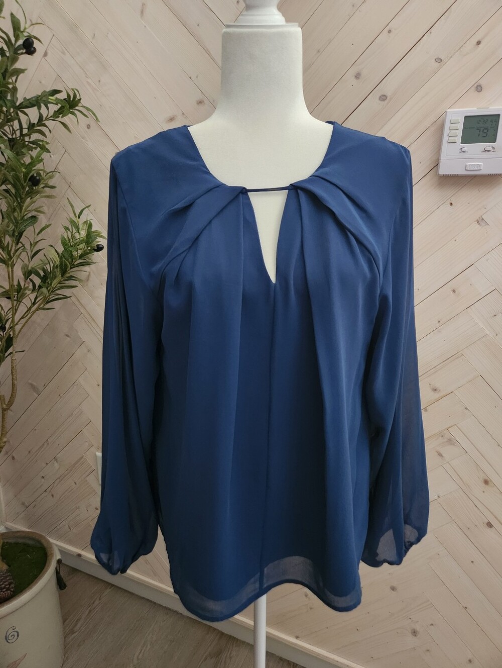 Women's Navy Blue Keyhole Pleated Blouse